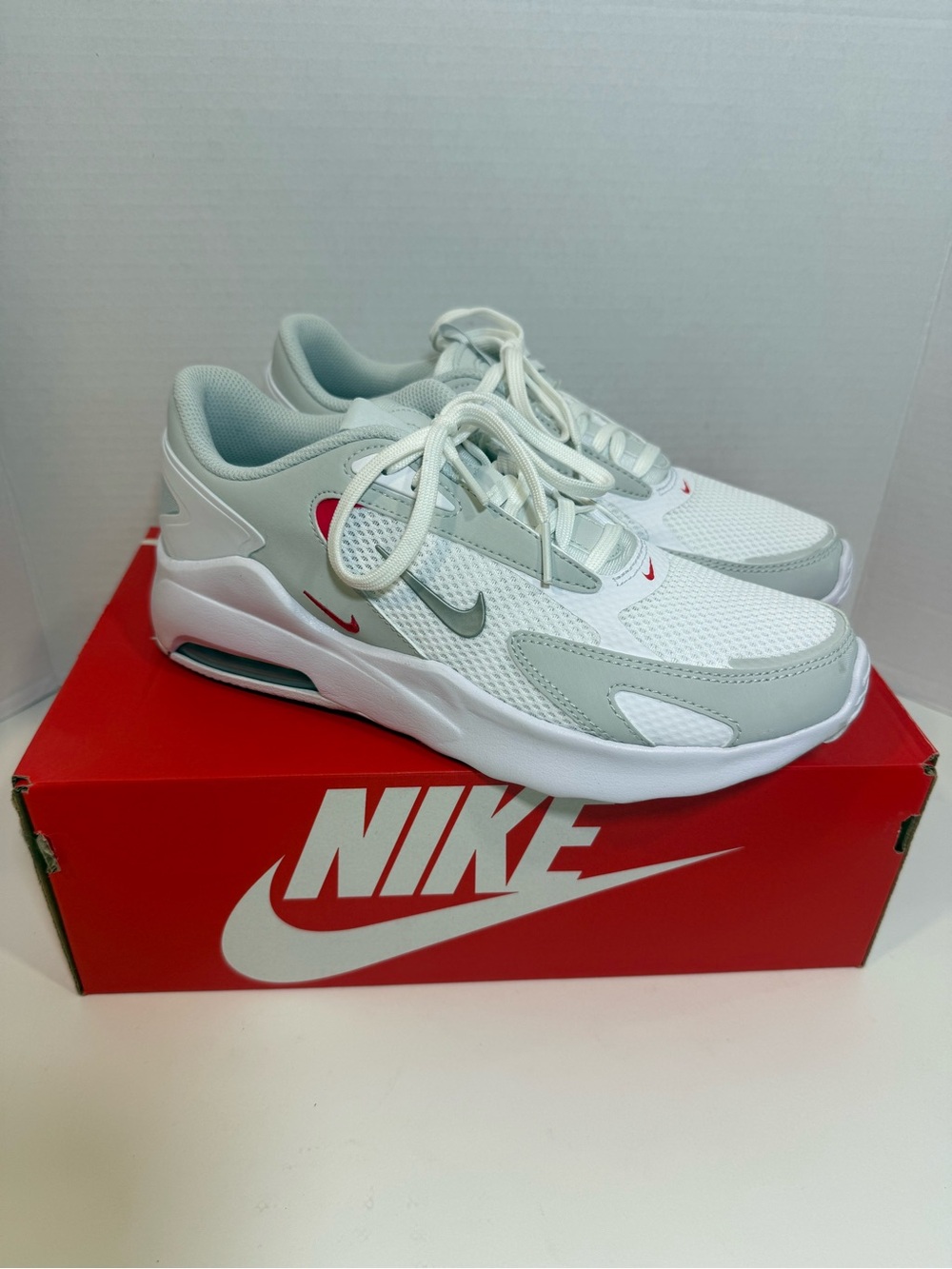 Nike Air Max Bolt CU4152-102 Women’s Size 9.5 White Platinum Running Shoes Box